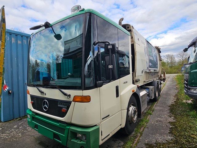 Fahrzeugabbildung Mercedes-Benz 2629 Müllwagen, NTM 4 Kammern