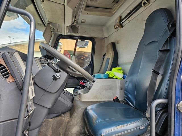 Fahrzeugabbildung Volvo FL 12 210 Kran mit Kipper, Euro 6, Diesel