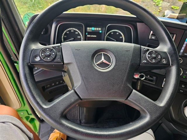 Fahrzeugabbildung Mercedes-Benz 1845 LS Mega Space Standard, Euro 6