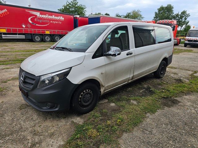 Mercedes-Benz Vito Tourer 116 Bluetec Unfall, 8 Sitzer