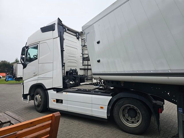 Fahrzeugabbildung Volvo FH 500 Globe,m 2 Kreis-Hydraulik, VEB+