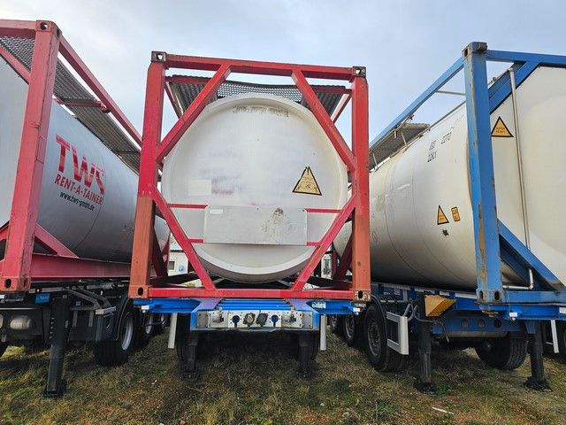 Fahrzeugabbildung Schmitz Cargobull Tankchassis mit Tankcontainer, 424.676 KM