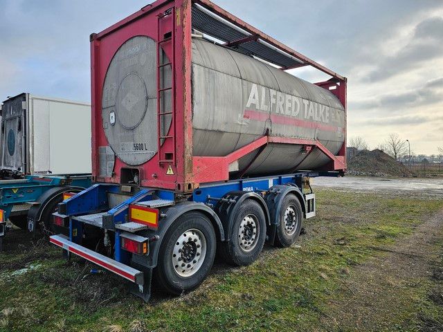 Fahrzeugabbildung Schmitz Cargobull Tankchassis mit Tankcontainer, 375.678 Km