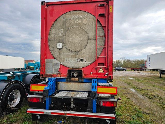 Fahrzeugabbildung Schmitz Cargobull Tankchassis mit Tankcontainer, 375.678 Km