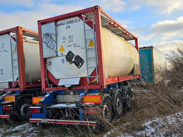 Fahrzeugabbildung Schmitz Cargobull Tankchassis mit Tankcontainer