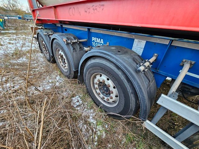 Fahrzeugabbildung Schmitz Cargobull Tankchassis mit Tankcontainer