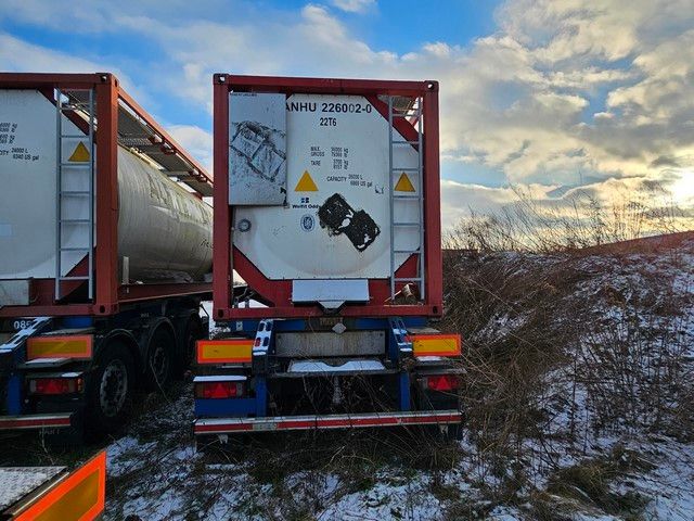 Fahrzeugabbildung Schmitz Cargobull Tankchassis mit Tankcontainer