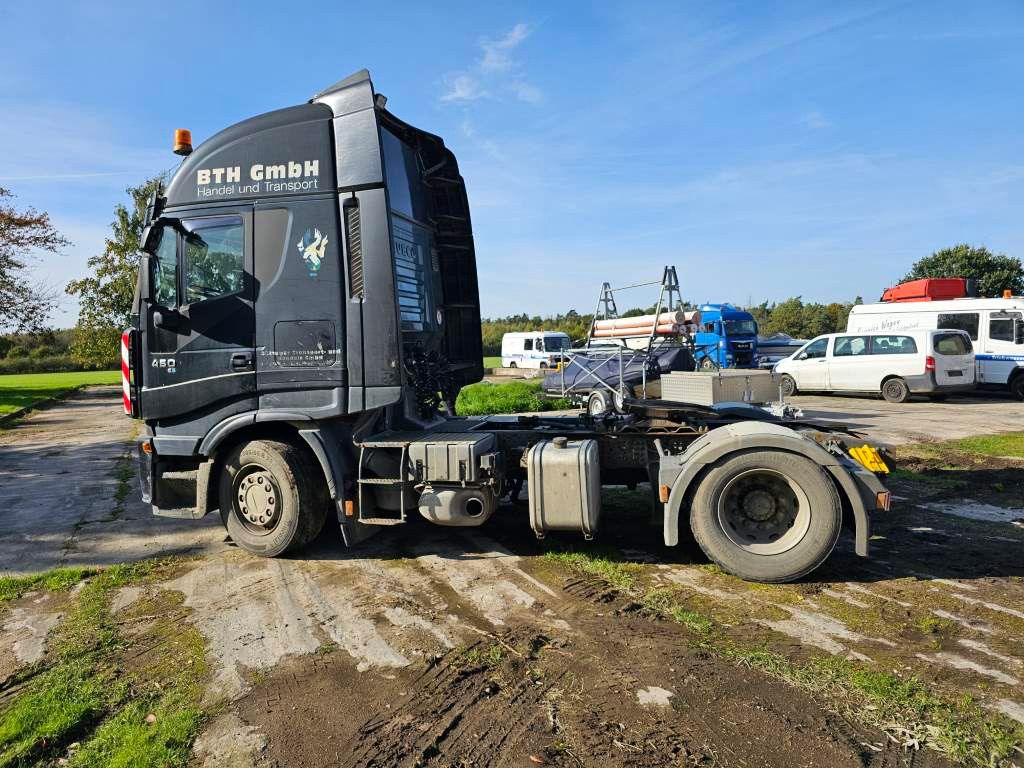 Fahrzeugabbildung Iveco 450 AS440ST45/TP mit b2 Kreishydr., Retrader