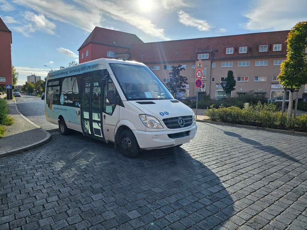 Fahrzeugabbildung Mercedes-Benz Sprinter 65 Niederflubus, Evobus, 2. Motor