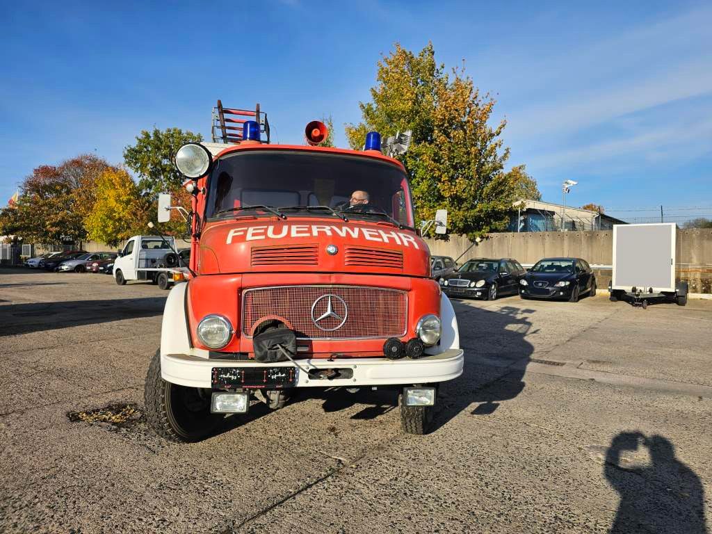 Fahrzeugabbildung Mercedes-Benz 113 B TLF 16 4x4 mit Atlas Kran 3006L + Notstrom