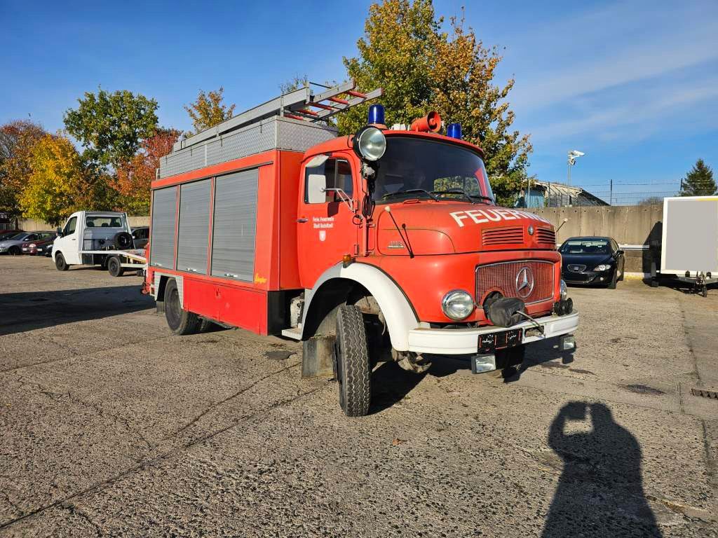 Fahrzeugabbildung Mercedes-Benz 113 B TLF 16 4x4 mit Atlas Kran 3006L + Notstrom