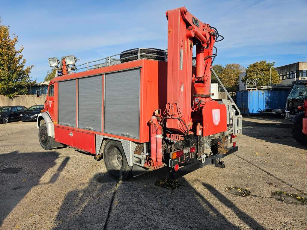 Fahrzeugabbildung Mercedes-Benz 113 B TLF 16 4x4 mit Atlas Kran 3006L + Notstrom