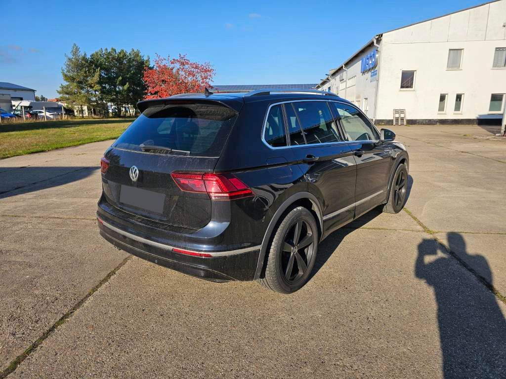 Fahrzeugabbildung Volkswagen Tiguan 2.0 TDI SCR DSG