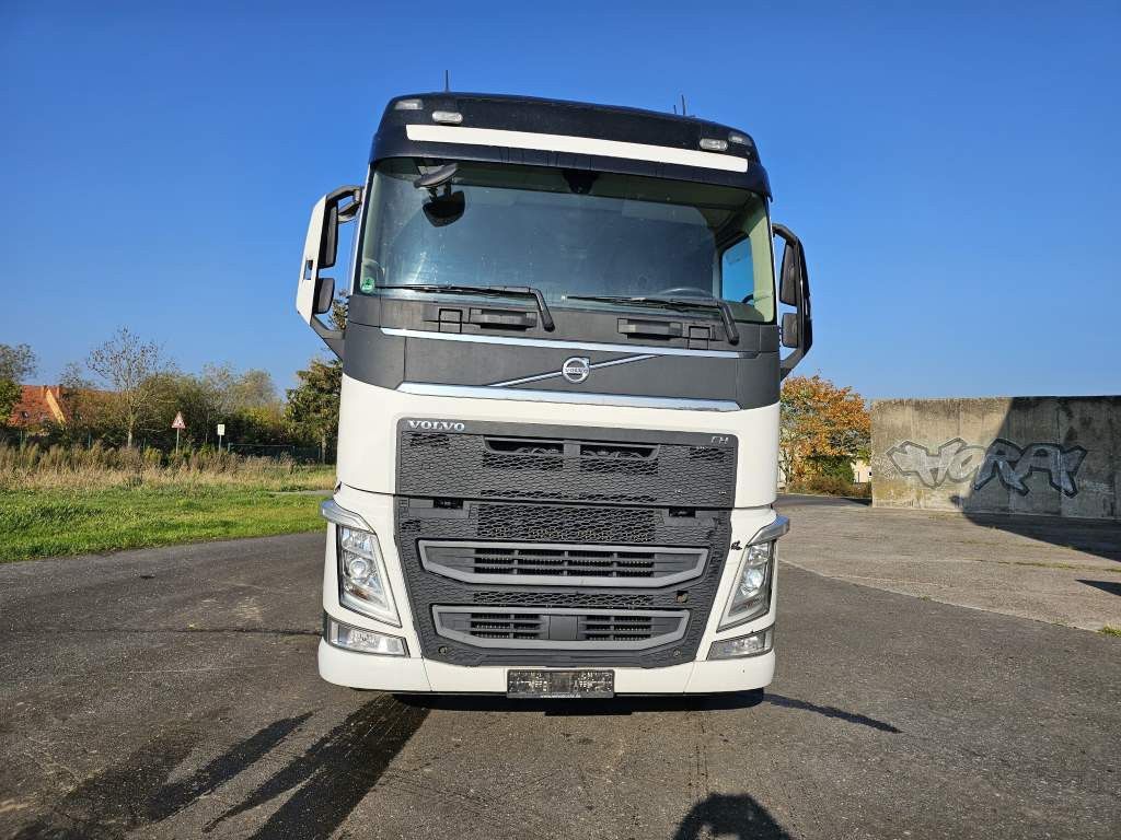 Fahrzeugabbildung Volvo FH 500 Globe, 2 Kreis Hydr., Vollwartungsvertrag