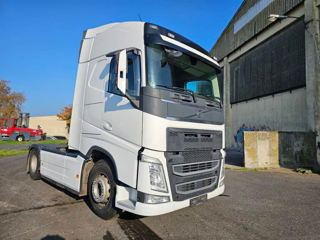 Fahrzeugabbildung Volvo FH 500 Globe, 2 Kreis Hydr., Vollwartungsvertrag