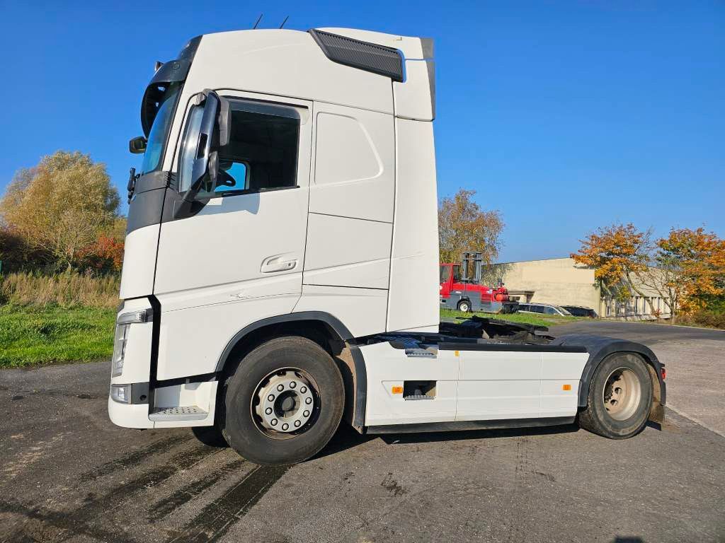 Fahrzeugabbildung Volvo FH 500 Globe, 2 Kreis Hydr., Vollwartungsvertrag