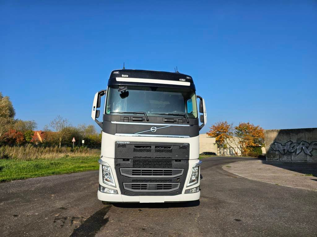 Fahrzeugabbildung Volvo FH 500 Globe, 2 Kreis-Hydr.,VEB+, Vollwartung