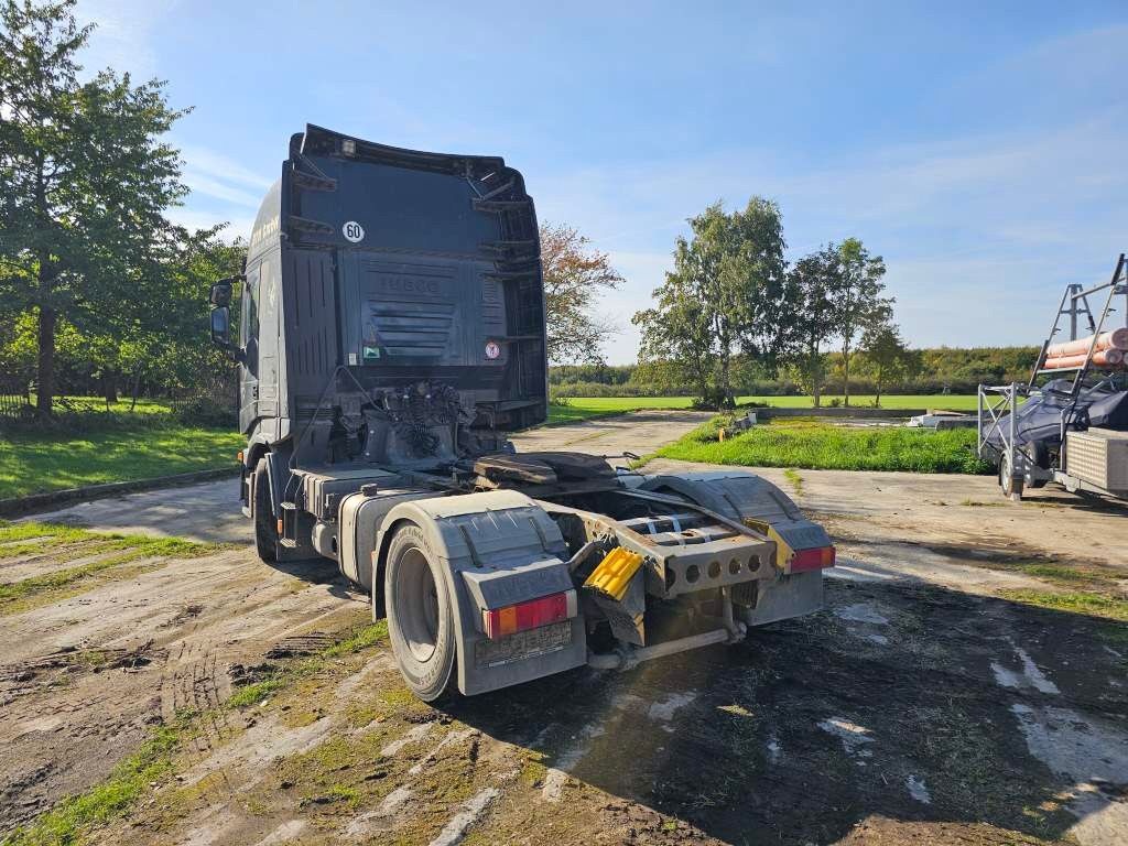 Fahrzeugabbildung Iveco 450 AS440ST45/TP mit b2 Kreishydr., Retrader