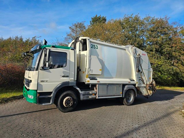 Fahrzeugabbildung Mercedes-Benz 1524  Müllwagen, 2 Kammern, Geesinknorba