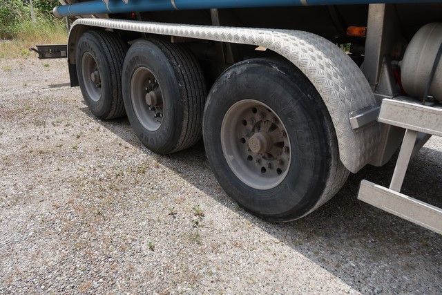 Fahrzeugabbildung Andere Tarm 32.000 Liter,3 Kammer, Tanker, Heizung