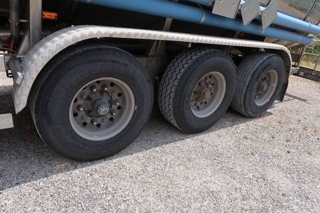 Fahrzeugabbildung Andere Tarm 32.000 Liter,3 Kammer, Tanker, Heizung