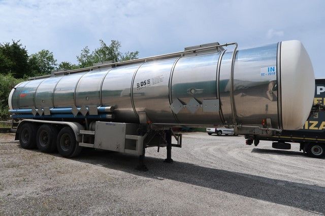 Fahrzeugabbildung Andere Tarm 32.000 Liter,3 Kammer, Tanker, Heizung