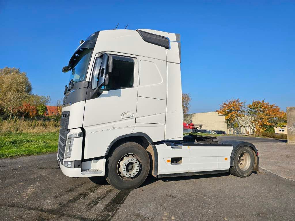 Fahrzeugabbildung Volvo FH 500 Globe, 2 Kreishydr., Wartungsvertrag