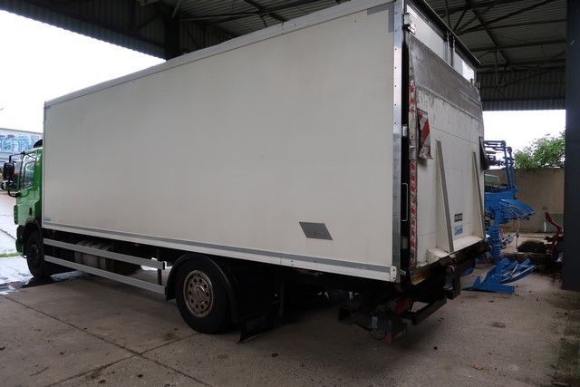 Fahrzeugabbildung DAF CF 300, 19 to, Koffer 7.300 mm, Türen + Ladebord