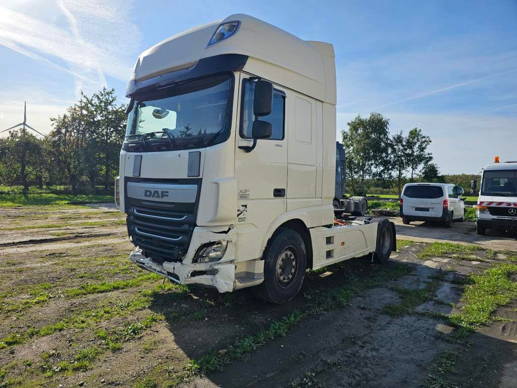 DAF XF 460 SSC mit 2 Kreishydraulik, Euro 6, Unfall