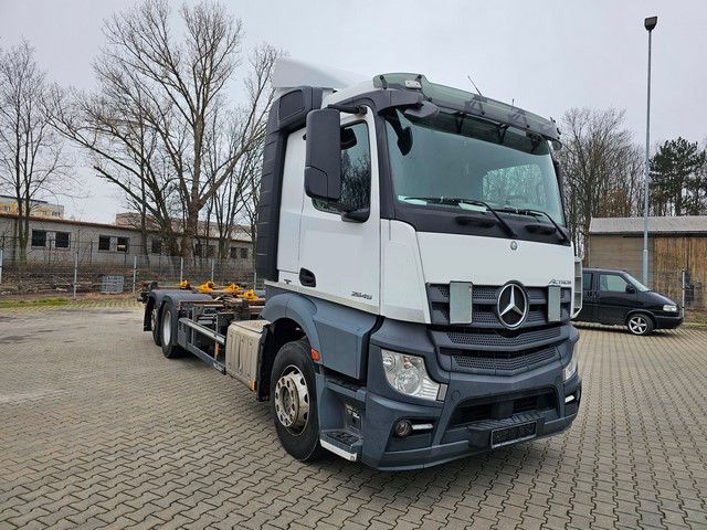 Fahrzeugabbildung Mercedes-Benz 2545 BDF Twistlook, Klima, Euro 6, 2 x AHK