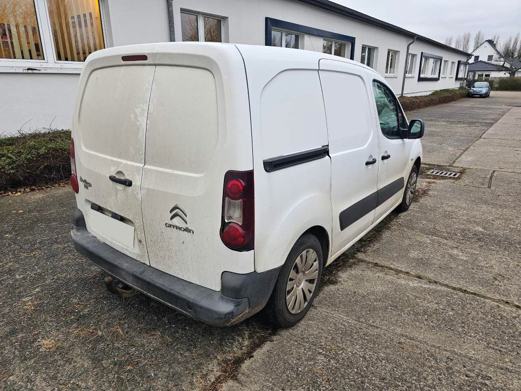 Fahrzeugabbildung Citroën Berlingo Kastenwagen Diesel, 90 PS, AHK