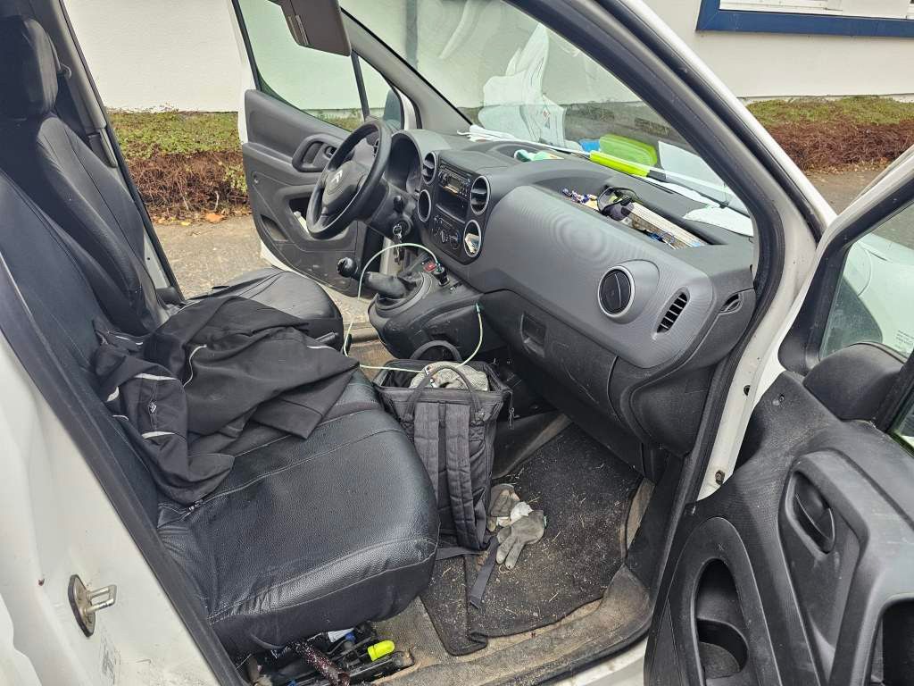 Fahrzeugabbildung Citroën Berlingo Kastenwagen Diesel, 90 PS, AHK