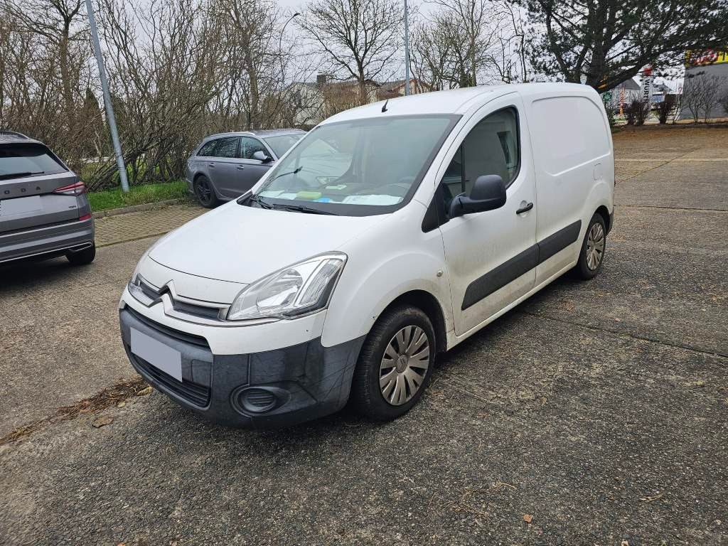 Fahrzeugabbildung Citroën Berlingo Kastenwagen Diesel, 90 PS, AHK