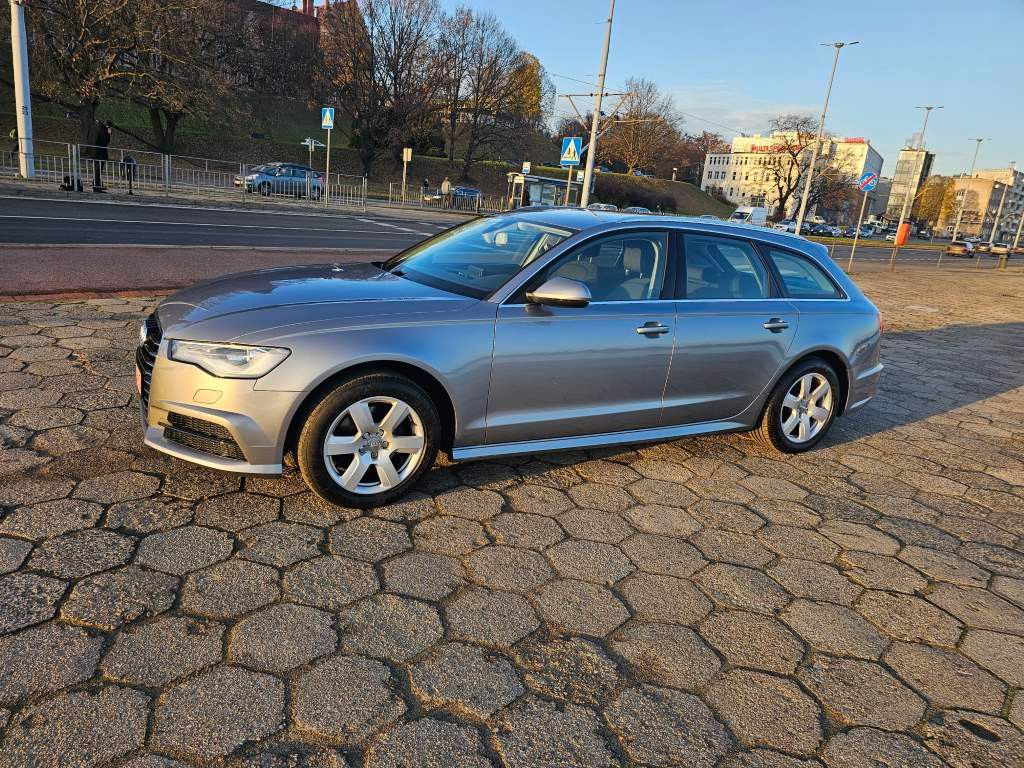 Fahrzeugabbildung Audi A6 2.0 TDI 140kW ultra Avant viele Extras S-Tron