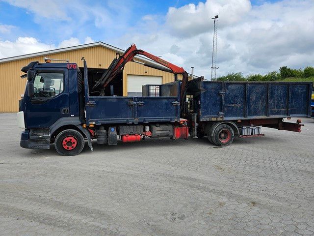 Fahrzeugabbildung Volvo FL 12 210 Kran mit Kipper, Euro 6, Diesel