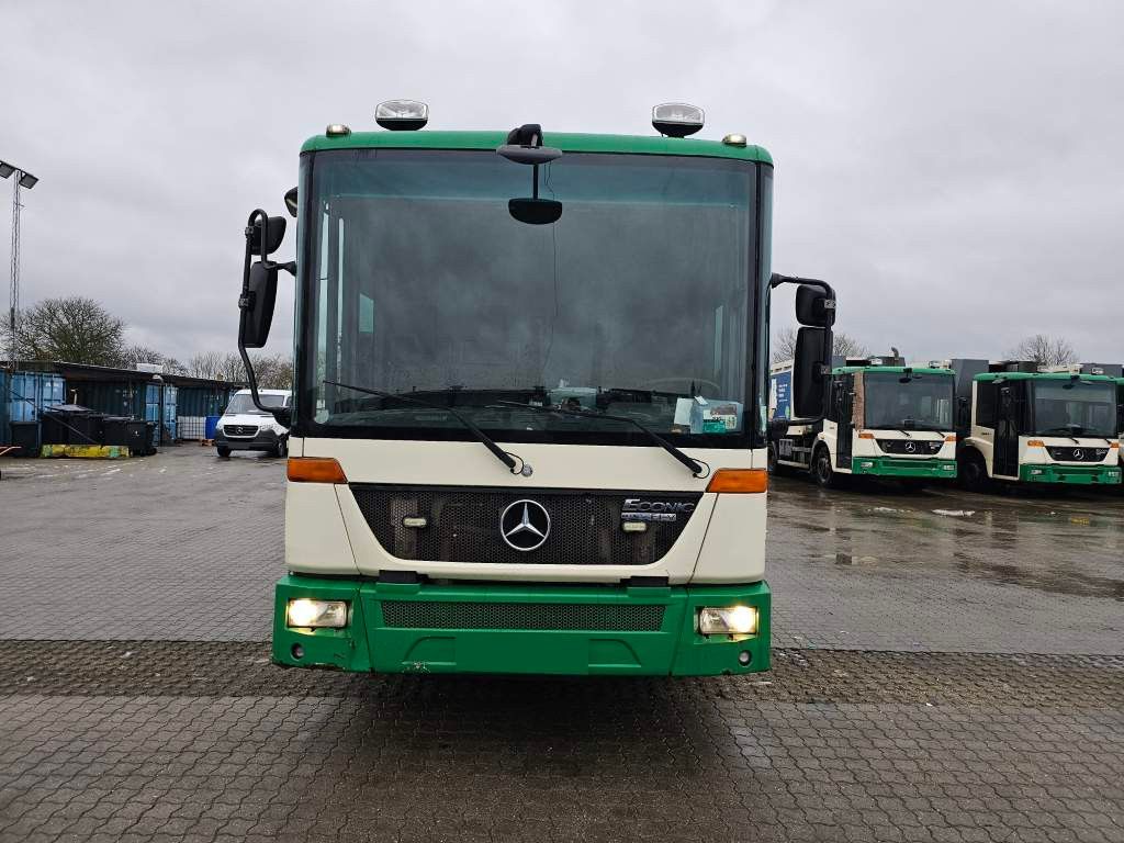 Fahrzeugabbildung Mercedes-Benz 2629, 2 Kammern, Faun aus 2013, 22 cbm