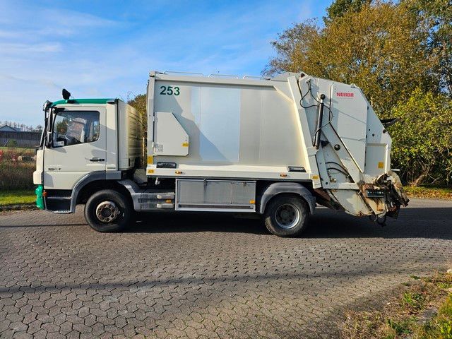 Fahrzeugabbildung Mercedes-Benz 1524  Müllwagen, 2 Kammern, Geesinknorba