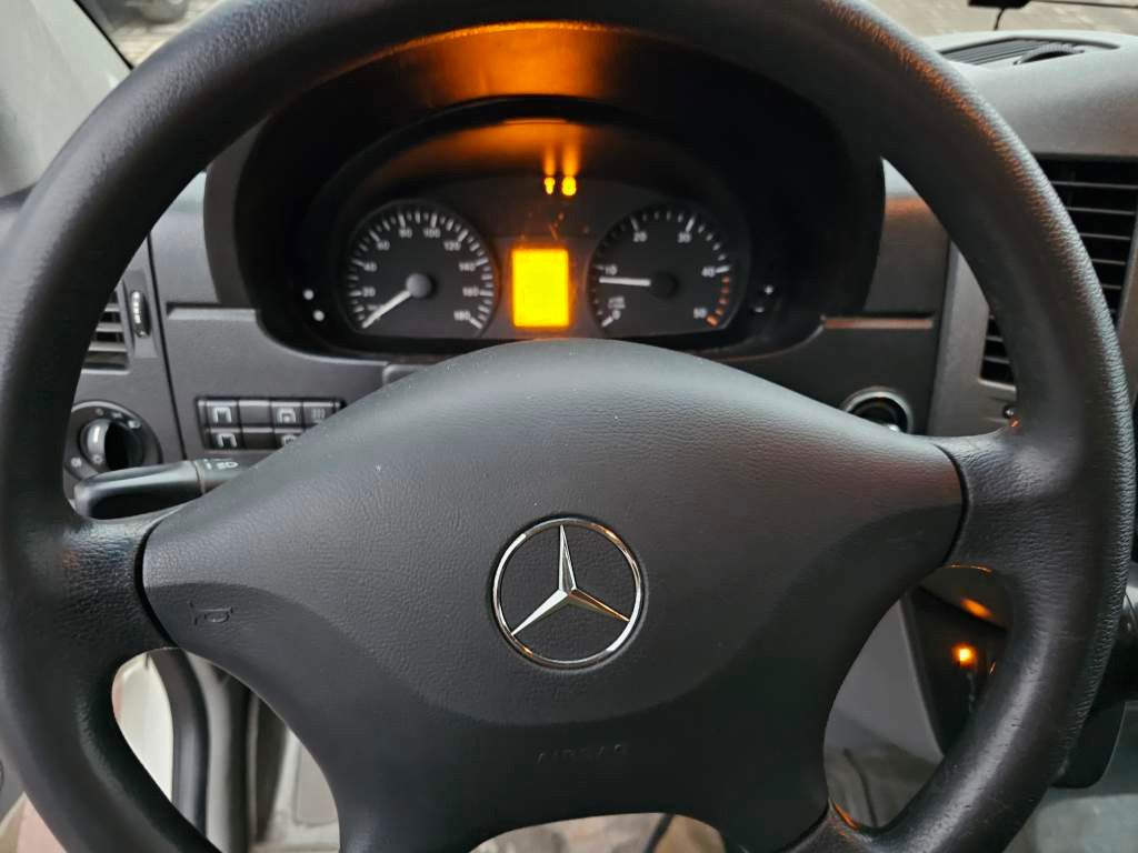 Fahrzeugabbildung Mercedes-Benz Transfer 45, Sprinter 516 CDI, hydr. Tür, 16+1