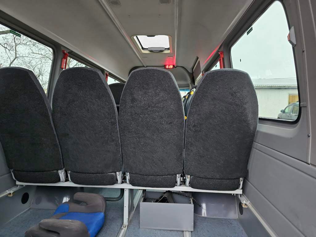 Fahrzeugabbildung Mercedes-Benz Transfer 45, Sprinter 516 CDI, hydr. Tür, 16+1