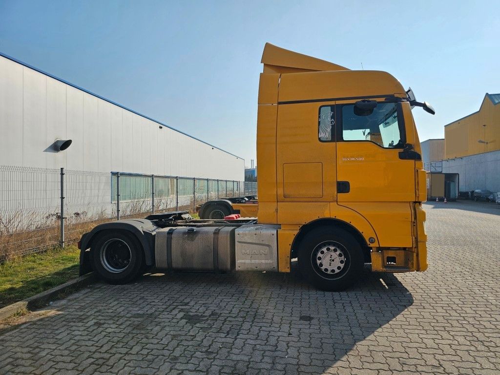 Fahrzeugabbildung MAN 18.500 TGX, Standklima, Euro 6m Standard