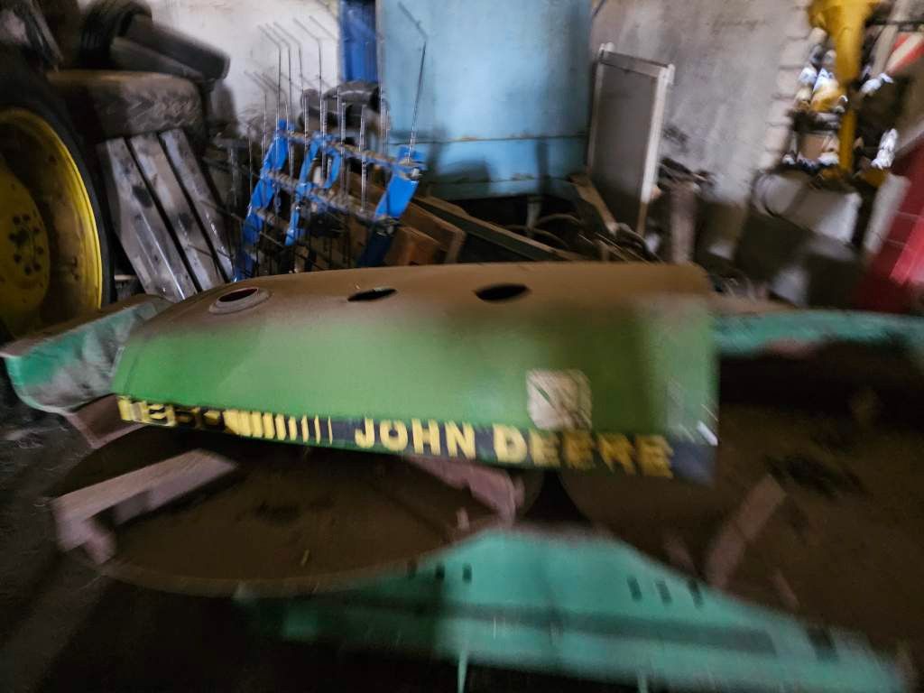 Fahrzeugabbildung John Deere 1850 A