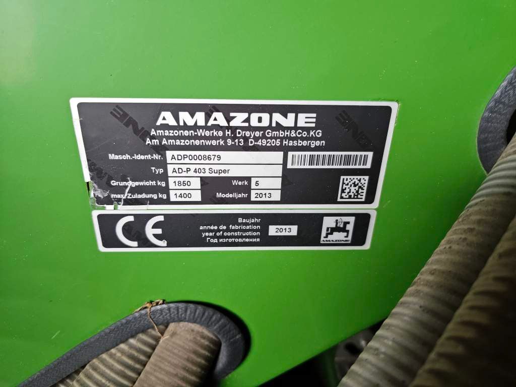 Fahrzeugabbildung Amazone Drille AD-P 403 und Kreiselgrubber KG 4000 Super