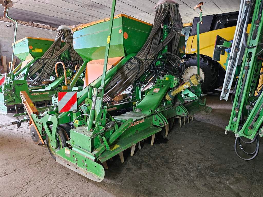 Fahrzeugabbildung Amazone Drille AD-P 403 Super und Kreiselgrubber KG 4000