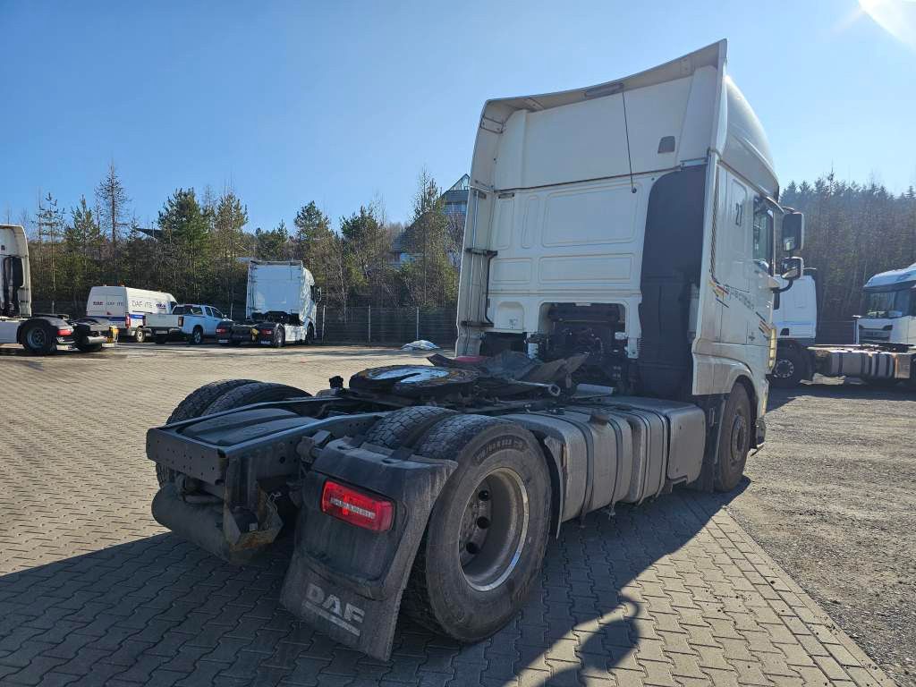 Fahrzeugabbildung DAF XF 530 SSC,ZF Intarder,Traxon,Stzandklima,Unfall