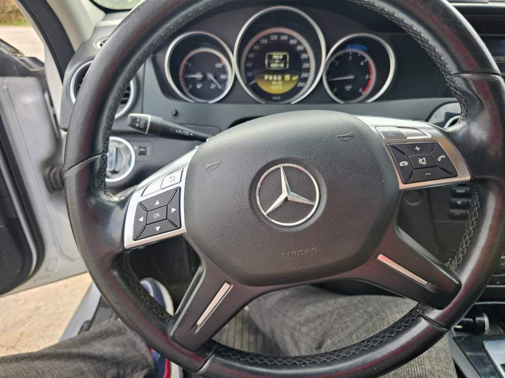 Fahrzeugabbildung Mercedes-Benz C 200 CDI T BlueEFFICIENCY