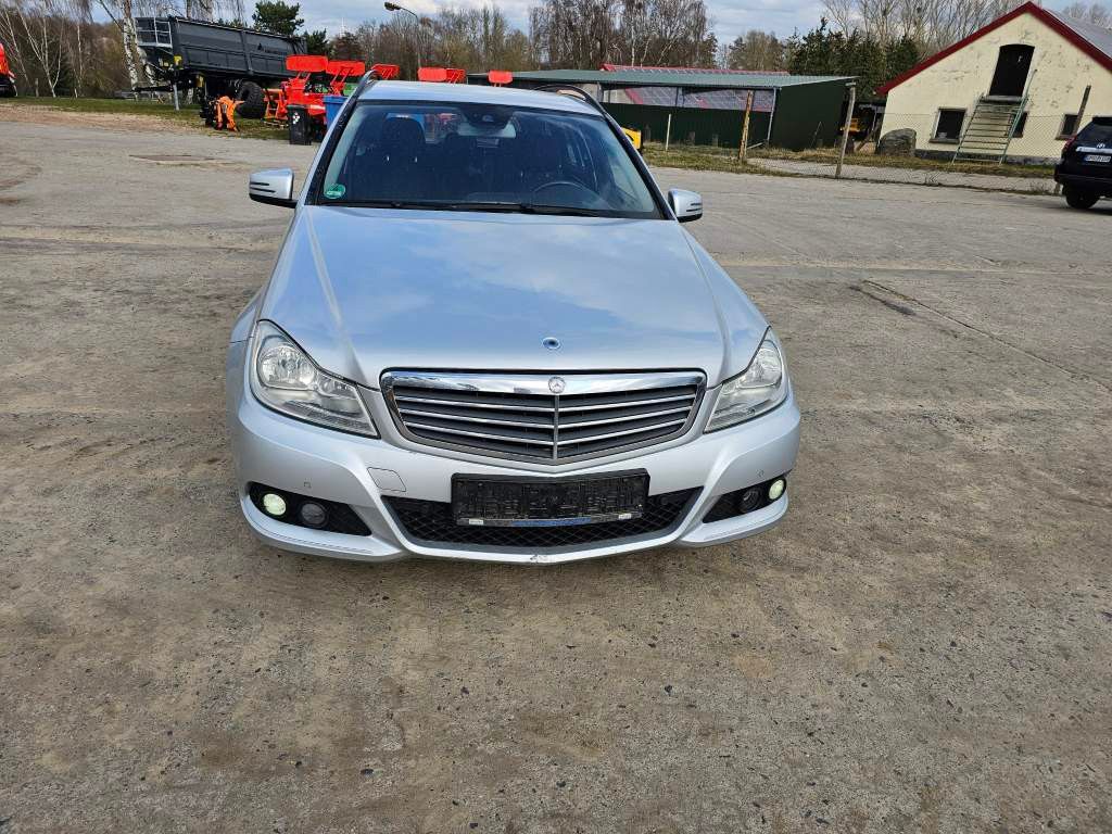 Fahrzeugabbildung Mercedes-Benz C 200 CDI T BlueEFFICIENCY