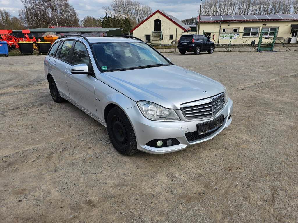 Fahrzeugabbildung Mercedes-Benz C 200 CDI T BlueEFFICIENCY